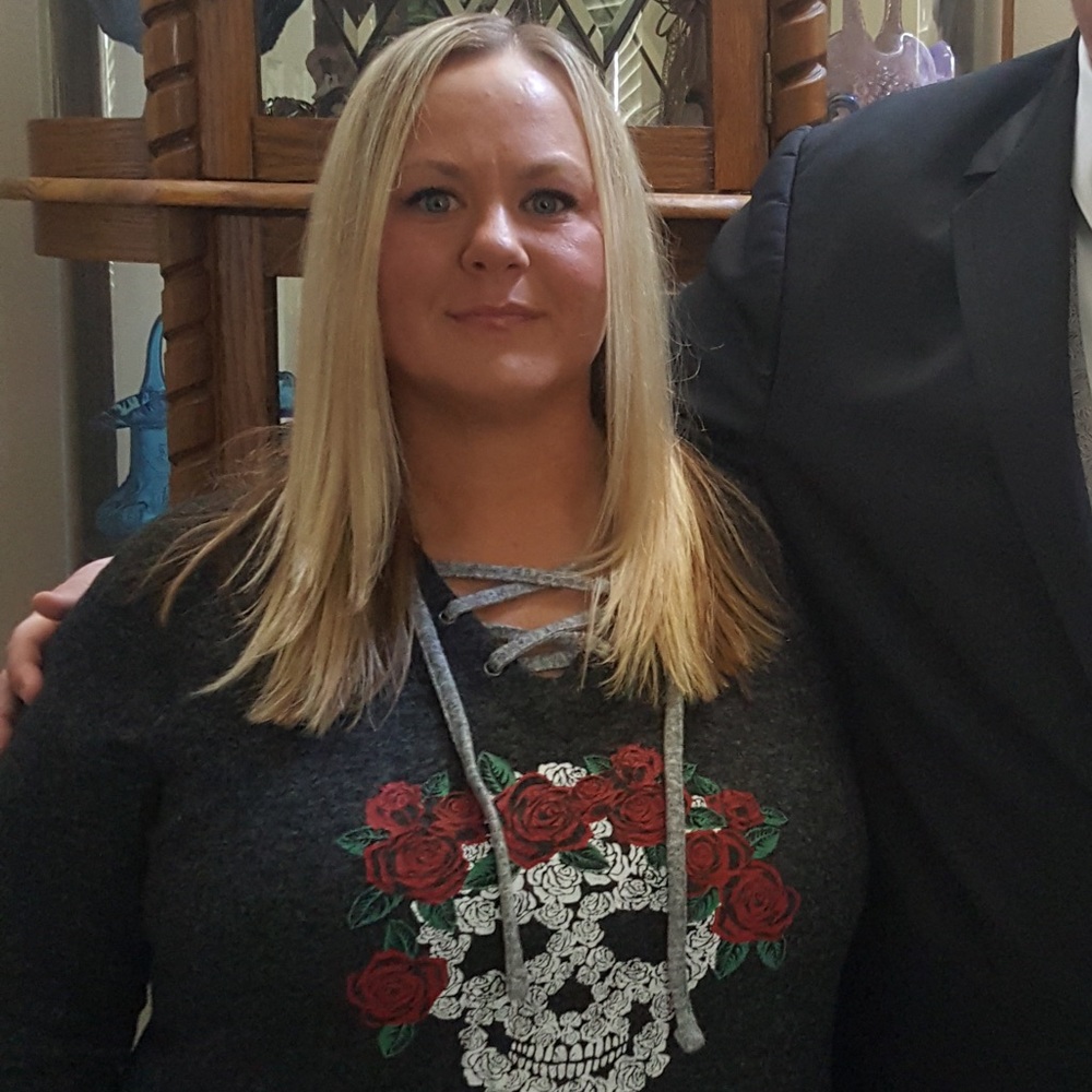 Meet your Posher, Holly